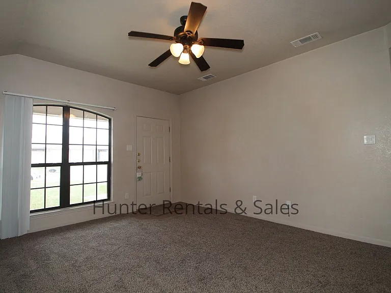 3507B Dustin Ct — Photo 4