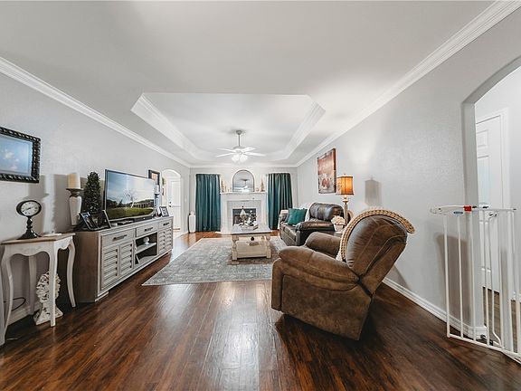 2nd image of 101 Beasley Dr