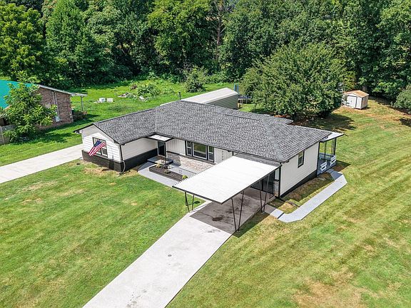 2nd image of 2329 Skyview Dr