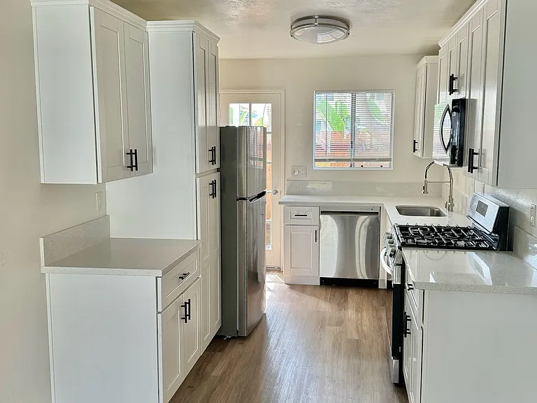 3515-3563 Roosevelt St - Su Casa Apartments — Photo 48