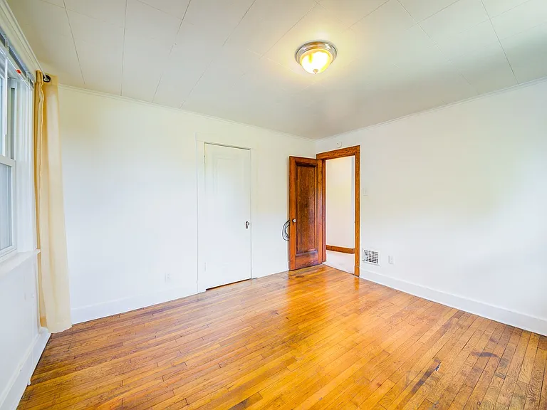 1121 Bellaire Ave — Photo 19
