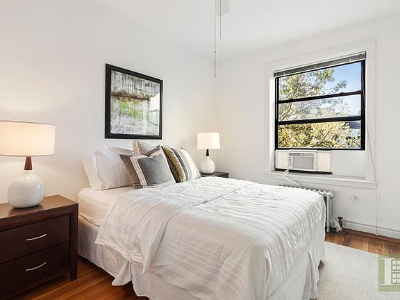 5th image of 315 E 77th St APT 5C