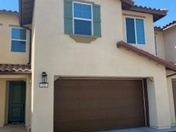 295 San Miguel Island Dr, Camarillo, CA 93012