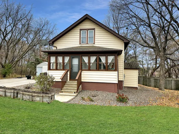 706 8th St NE, Buffalo, MN 55313