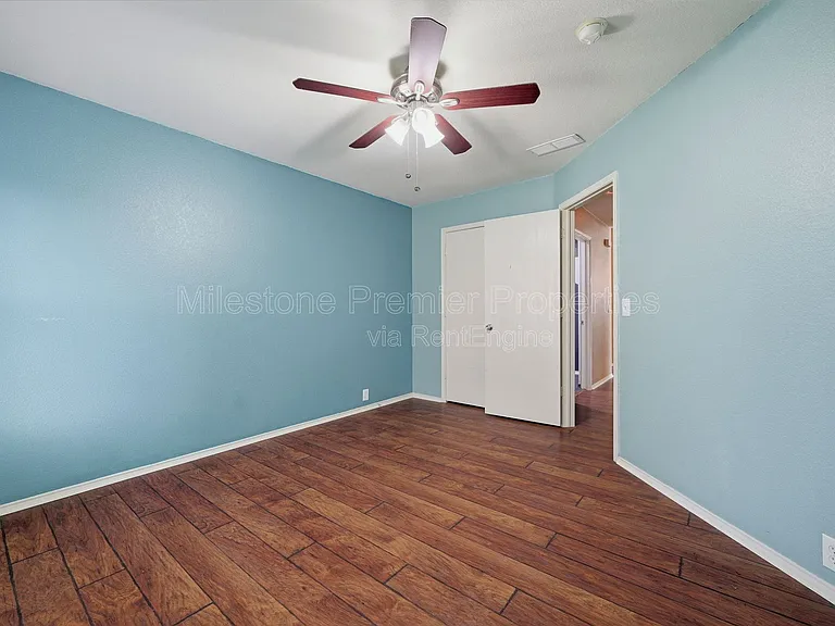 2304 Pheasant Run — Photo 18