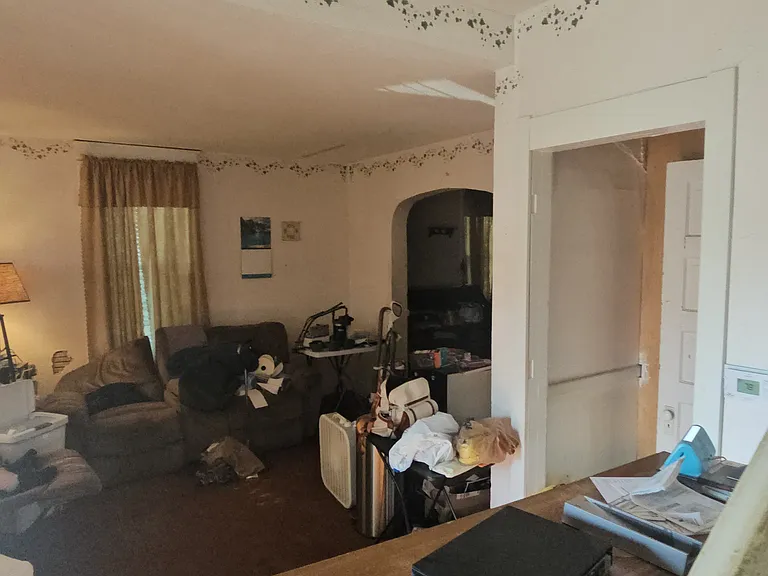 459 Spring Grove Ave — Photo 2