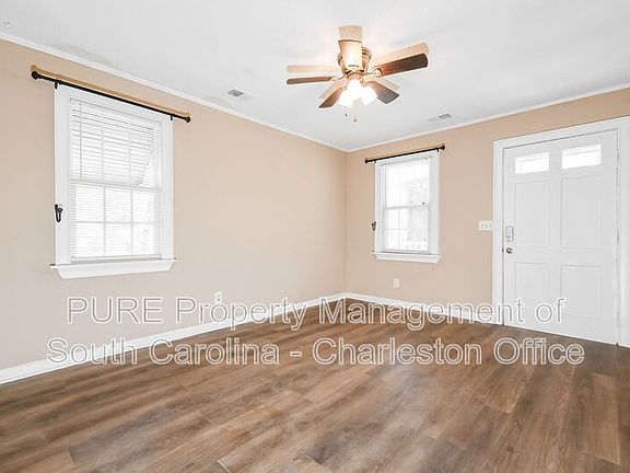 3rd image of 6088 Bears Bluff Rd