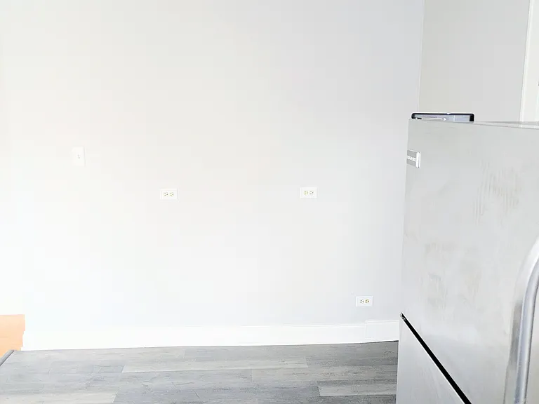 4416 1/2 N Ashland Ave #2 — Photo 16