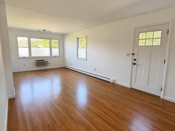 (undisclosed Address), Lake Hopatcong, NJ 07849