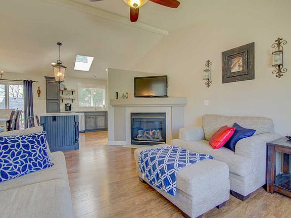 5th image of 1726 W Monet Dr
