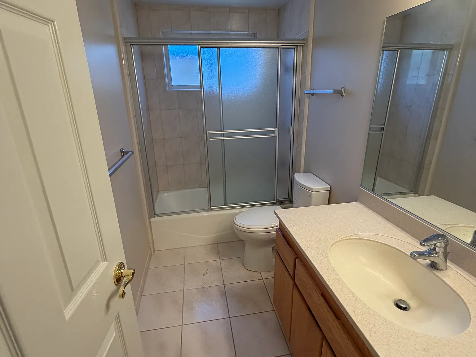 4 bed, 1966 sqft, $4,500 — Photo 3
