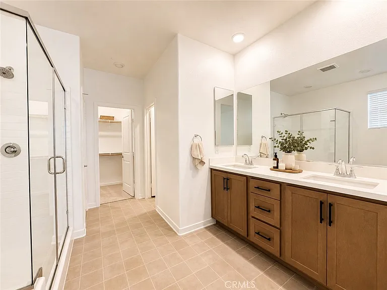 5258 Verbena Cir — Photo 17
