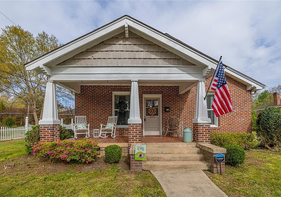 205 Ware St, Greenwood, SC 29646 Zillow