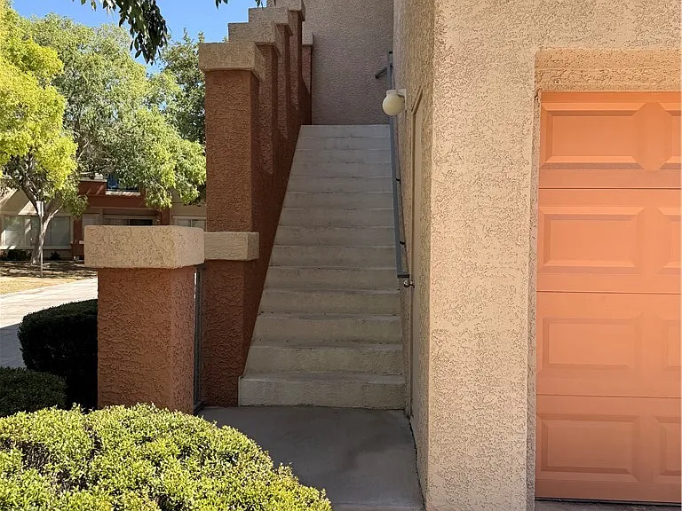 830 Cozette Ct #206 — Photo 3