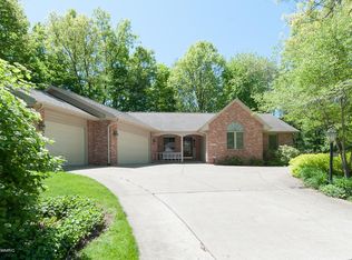 6451 Breezy Point Ln, Kalamazoo, MI 49009