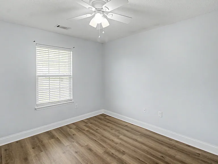 115 SE Cutters Gap — Photo 25