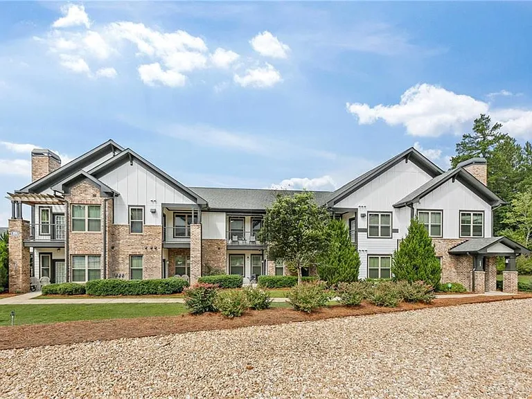 800 Millwood Ln #902-218 — Photo 31