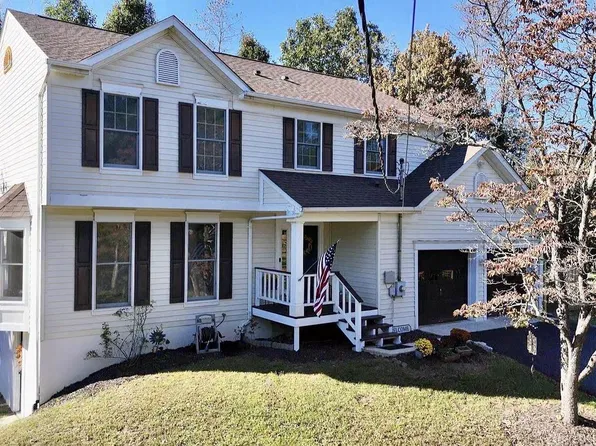 805 Butts Mill Rd, Hedgesville, WV 25427