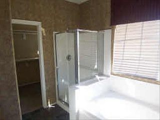 4th image of 3409 N 131st Ln