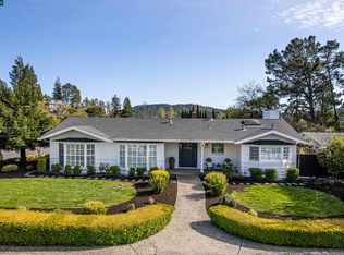 1056 Sanders Dr, Moraga, CA