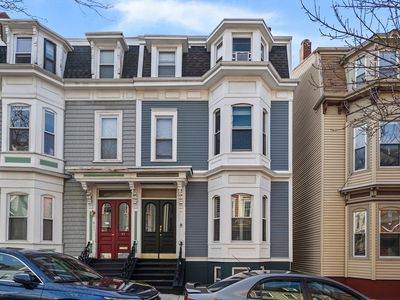 9 Gates St #1, South Boston, MA, 02127