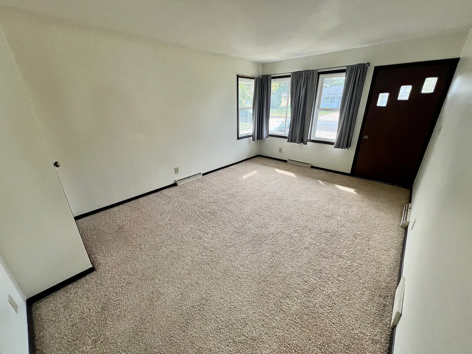 2 bed, 800 sqft, $950 — Photo 3