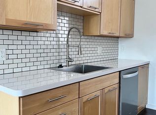 925 N 3rd St APT 3, Harrisburg, PA 17102