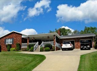 35 Smythers Dr, Valley Grove, WV 26060