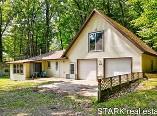 861 W Lynn St, White Cloud, MI