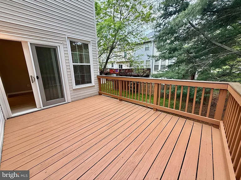 8 Diamond Hill Ct — Photo 26