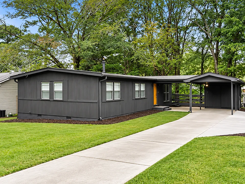 3132 Laventure Dr