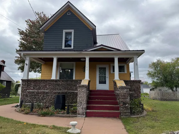 303 Maple St, Hurley, WI 54534