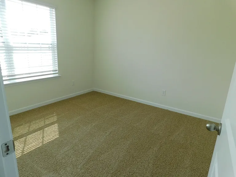 2626 Gingham St — Photo 2