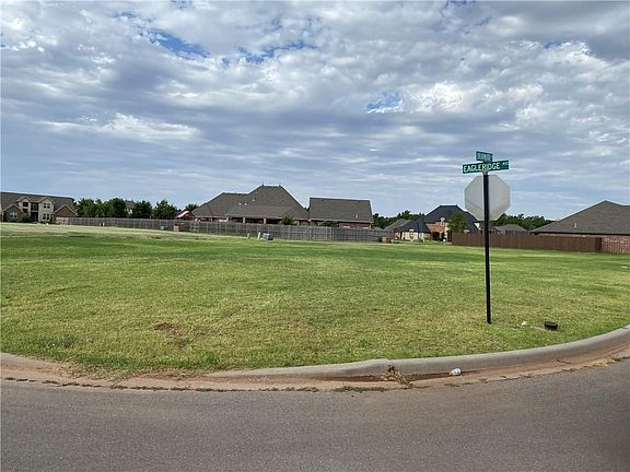 2nd image of 912 Briarwood Ct Lot 50