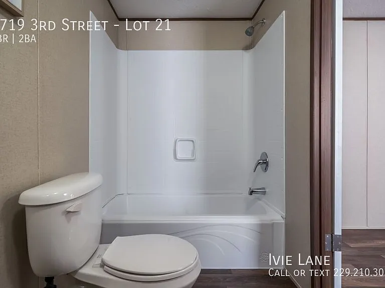 2719 3rd St #21 — Photo 33