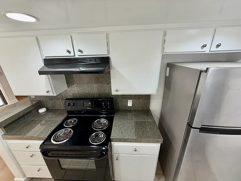 332 Culver Blvd #4 — Photo 15