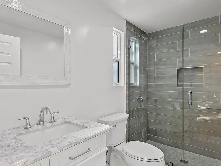 5653 Buffalo Ave — Photo 10