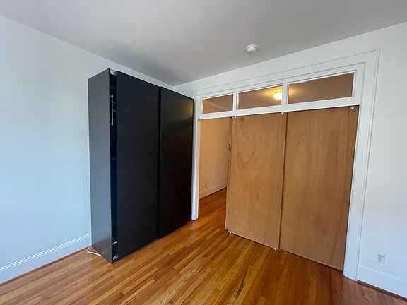 4th image of 854 Manhattan Ave #2