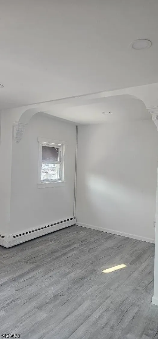 4 bed, 1.0 bath, $2,800 — Photo 4