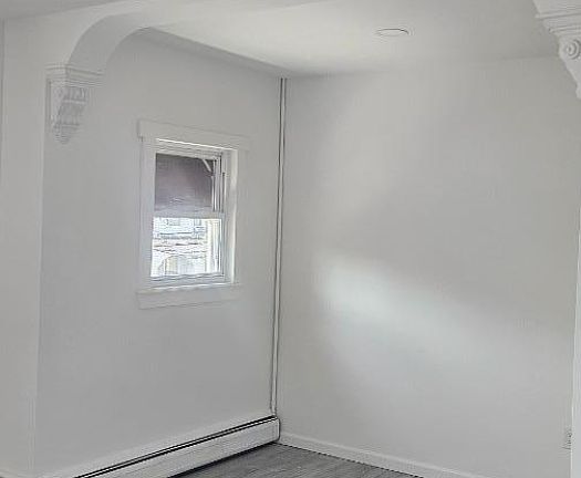 4th image of 202 Clerk St Floor 2