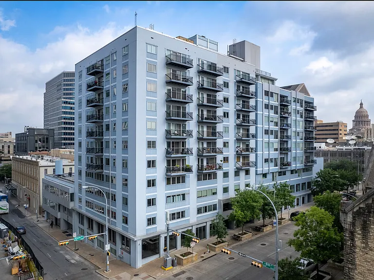 800 Brazos St #1206 — Photo 21