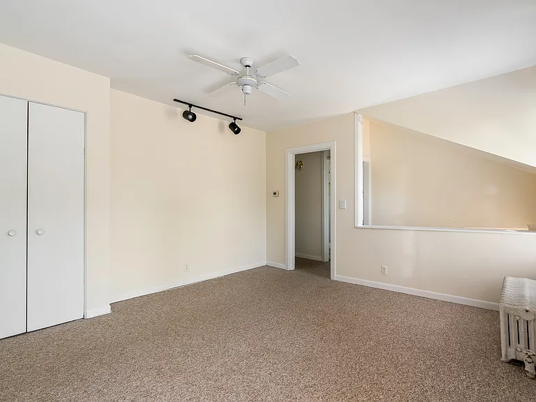 1235 Ridge Ave — Photo 24
