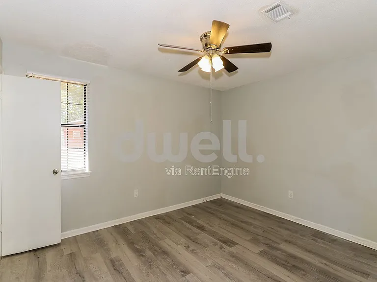2614 Andorra Dr — Photo 5