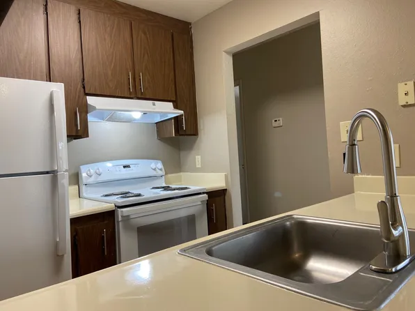 Emerald Gardens Apartments