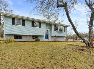 19 Town Farm Rd, Ledyard, CT 06339