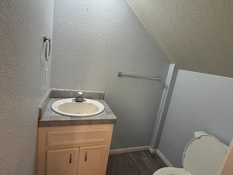 703 F Ave — Photo 21