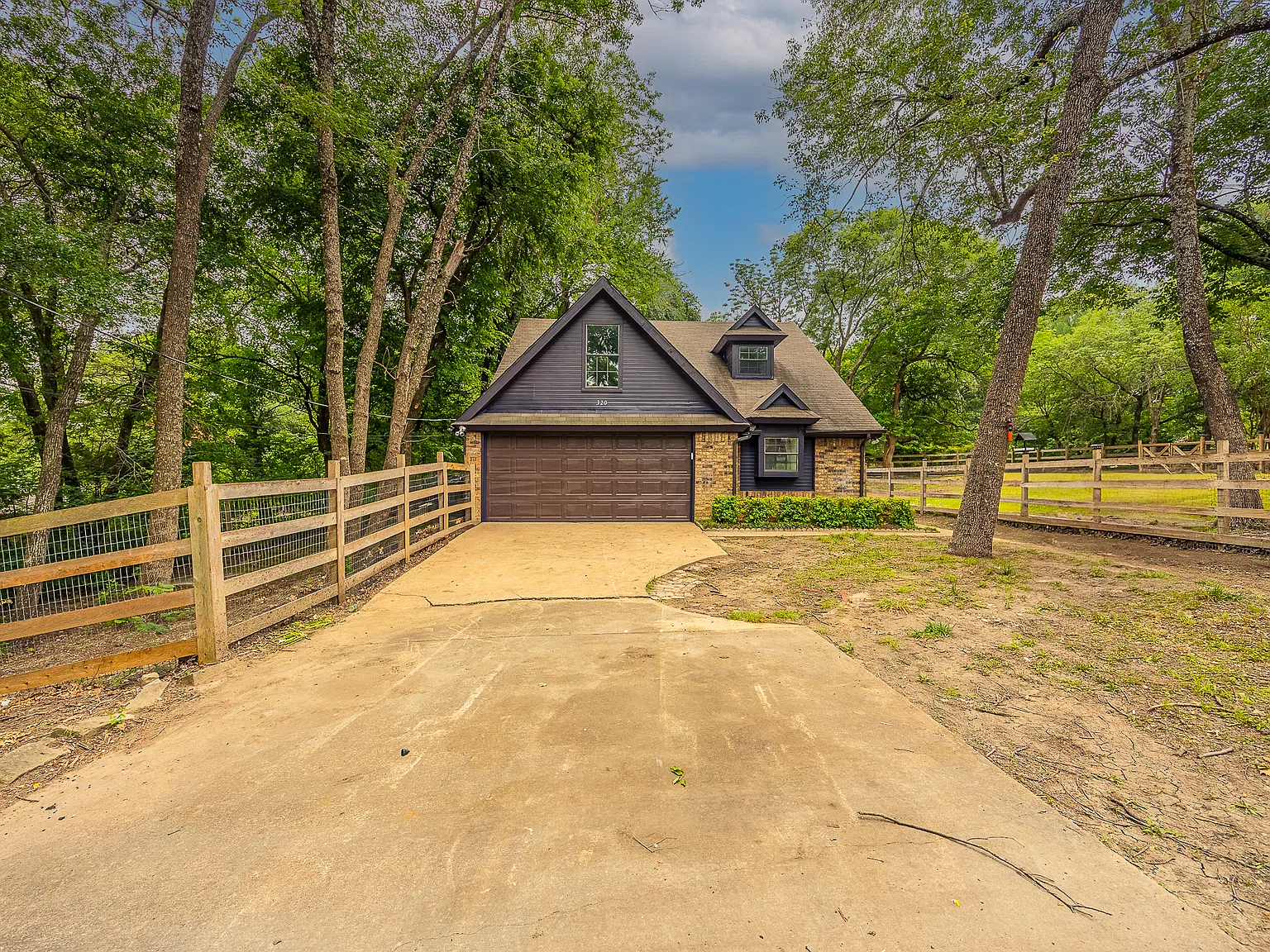 4 bed, 2270 sqft, $2,400 — Photo 1