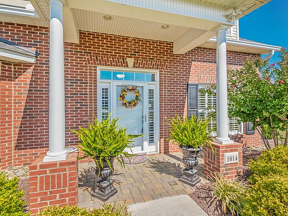 4th image of 1614 Wisteria View Way