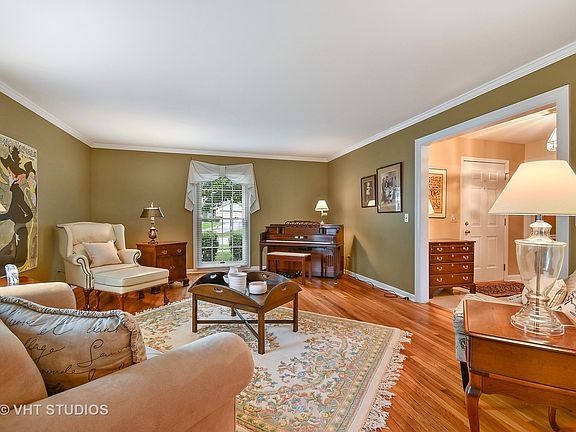 3rd image of 1108 Briergate Dr