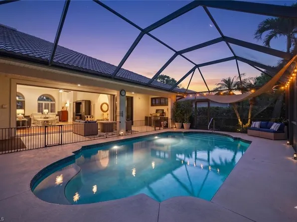 2039 Imperial CIR, NAPLES, FL 34110